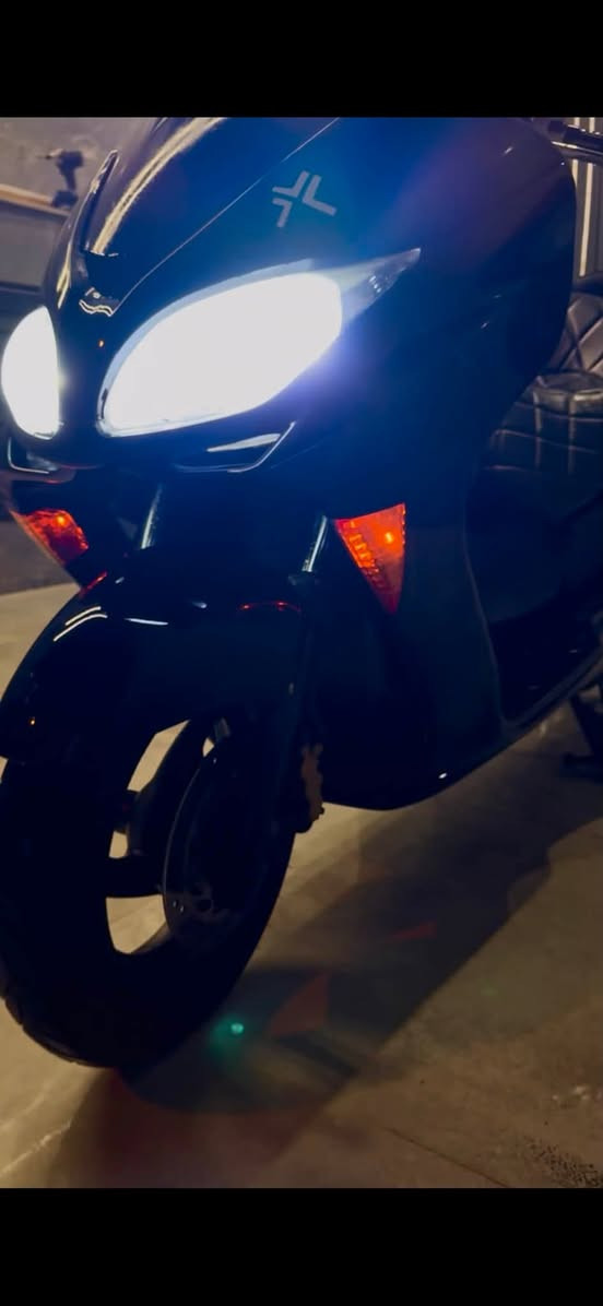 Honda Forza 09
نرخی ٧٨٠ دۆلار قفڵ بێ معامەلە بەشەرتی گێڕ و مەکینە و چرکە و کارەبایات هەموو گیانی بەشەرتە نیو سلف هەڵدەبێ مەکینەی وەک سەعات ئیش دەکا گێر ئۆتۆماتیک ساڵۆنسەی بیلادیە هەموو گیانی بیلادیە مەکینە ٢٥٠ ڕادێتەر شوێن هەولێر


**إذا كنت صاحب هذا الإعلان وتريد حذفه لأي سبب، رجاءا أرسل رسالة إلى الدعم الفني**