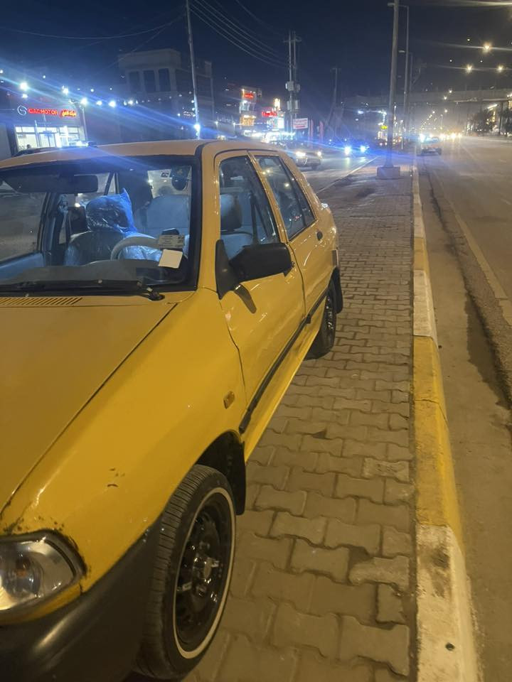 سلام عليكم ورحمة الله وبركاته سايبه للبيع مديل 2015 السياره كفاله عمامه بيه بارد. قليل بدون صبغ مكينه وكير وحداديه خير من الله السعر 42 وبيه مجال حك الجيه رقم الهاتف  ***********
