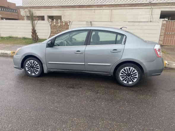 السلام عليكم 
نيسان سنترا ٢٠١٠ وارد امريكي 
حادث جاملغ خلفي جهة السايق فقط 
ماشيه ١٧٠ الف فقط رقم بغداد سنويه باسمي
السعر ٧٨ 
مكان السياره الفلوجه 
للتواصل ***********
