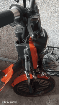 دراجة شحن للبيع موديل 24حجم 20نضيفه بصمه وسويج والشاشه والشاحنه تشتغل ...