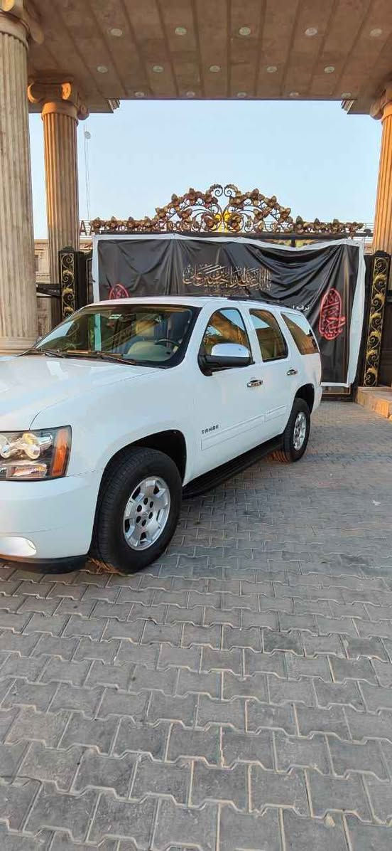 السلام عليكم للبيع تاهو 2014 كفاله خليجي  موصفات LT
داخل عسلي 
طخم تاير جديد +حداديه جديد كير ومكينه كفاله
..
رقم بغداد دولي مكان السياره بصره معقل
سعر  265 رقم الهاتف *********** البصرة, العراق
