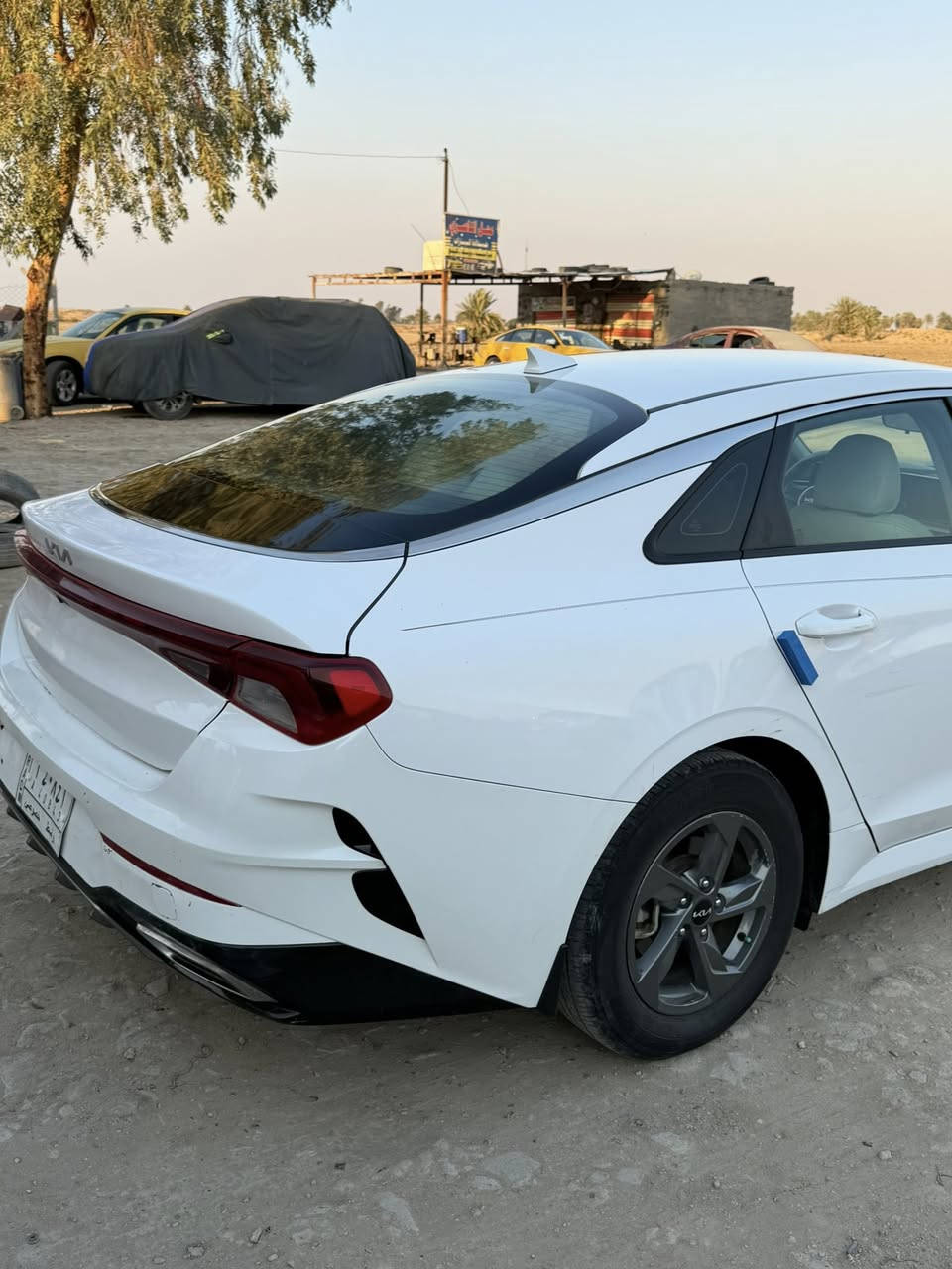 السلام عليكم
للبيع كي فايف ٢٠٢٢ وارد أمريكي 

معوقين باقي اقل سنه أصير حره رقم واسط 

محرك ١٦٠٠تيربو

ماشيه ٧٢

السياره جاهزه محرك كير حداديه تبريد 

سونار بل منشور ورقم شاصي

مكان الديوانية عفك اتصال على الرقم ‭٠٧٨٢ ٢٦١ ١٩٣٧‬
