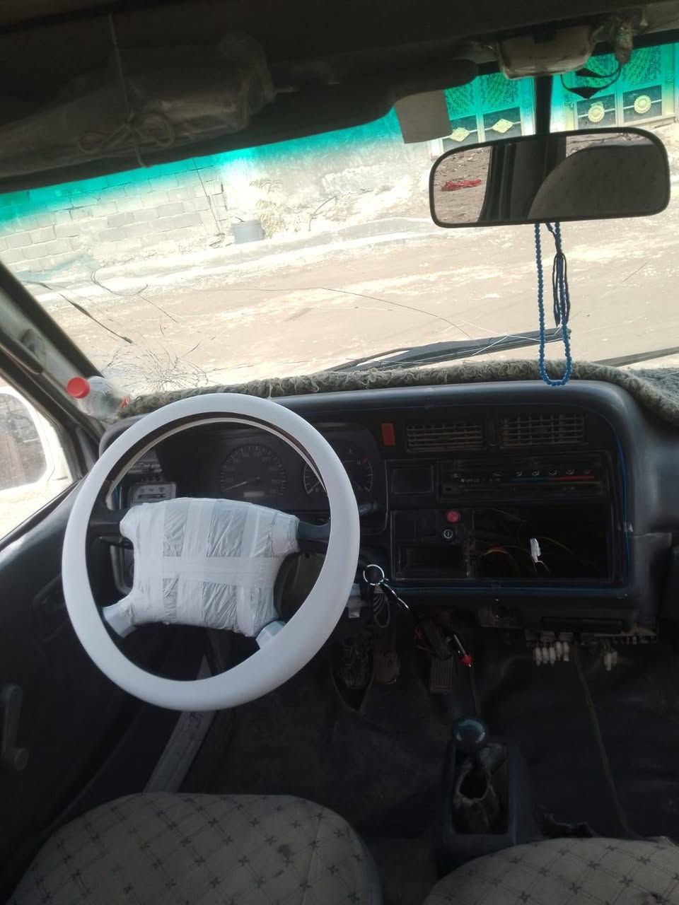 للبيع فقط موديل 2008
ابو سنويه موجود يحول عليها غرامات600الف
مكاني بغداد حي اور معمل رحلات 
السعر 23 سياره جاهزه لشغل مكينه كير اكسل خير من الله

تفاصيل غير متواجد على الانترنيت ***********
