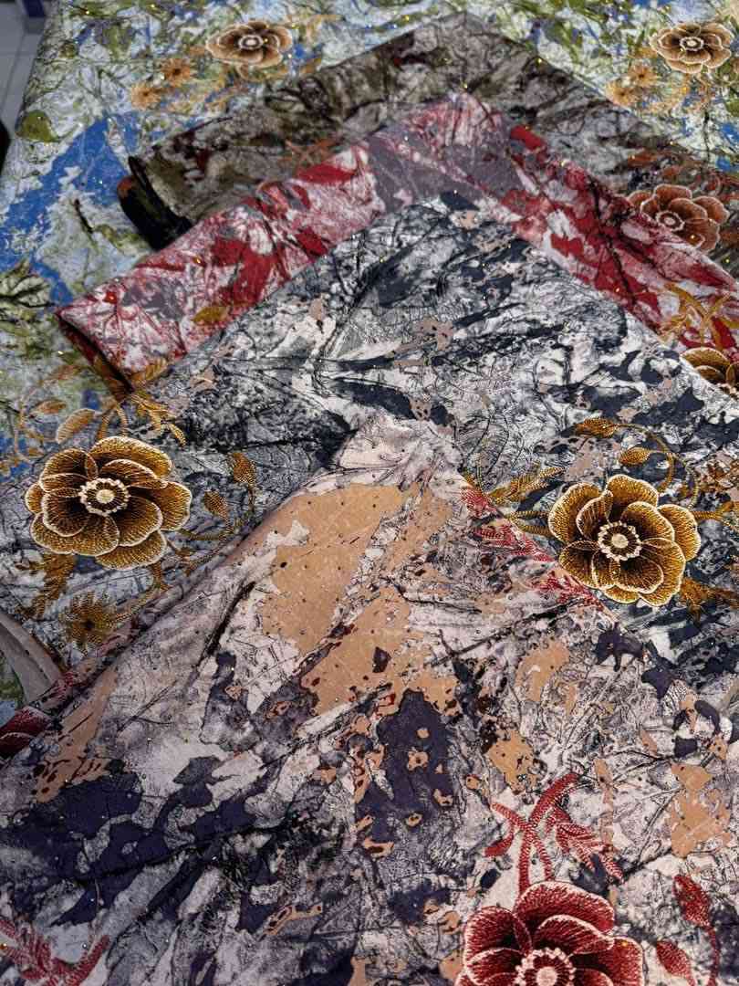 🧿اللهم صل على محمد وآل محمد 🧿
#كشمير_مايباخ_ستراس_خامة_ثقيلة 💯
الحجز واتس اب 📲
***********
