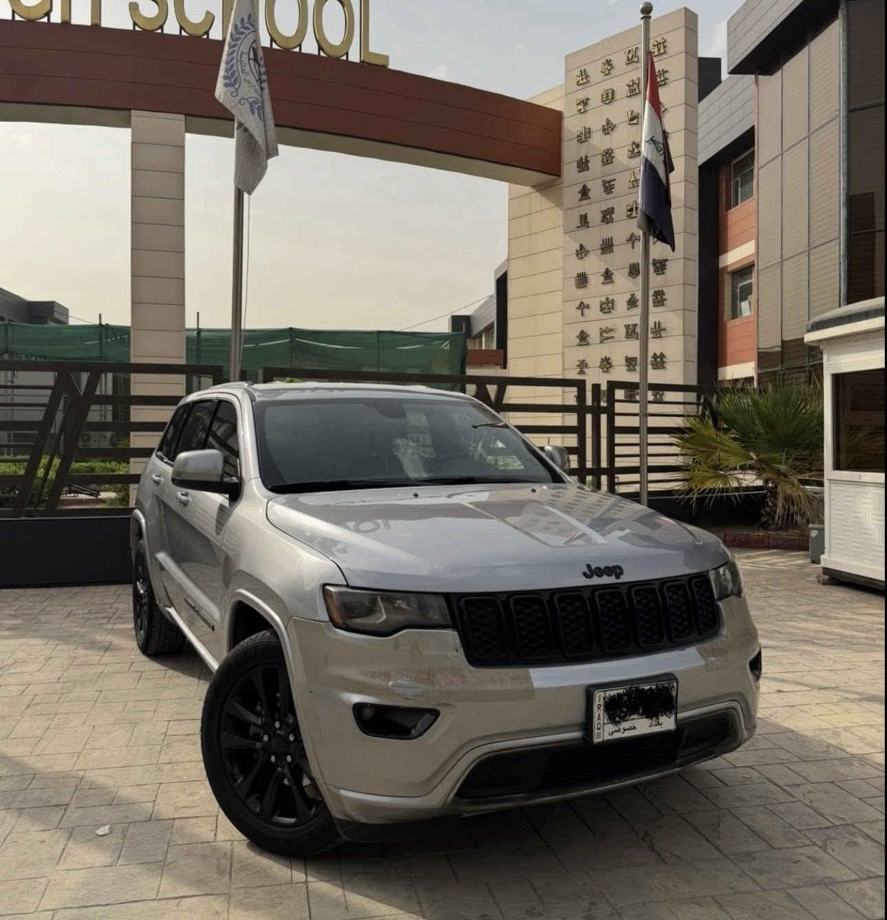 ارخص جيب بكل العراق مستعجل
سلام عليكم للبيع فقط ماكو هيج سعر بهيج حادث وبهيج مديل ونظافه 

ملاحظة:👈 حادث السيارة فقط طخة بلجاملغ ومصلح ومصبوغ بدون اي ايرباك بدون شاصي ولغد مكفولات اي دواخل مابيها حتى الدعاميات بدون صبغ نفسهاً أصليات + السونار مالها بلمنشور كلشي واضح كدامك

جيب بلاك توب مديل 2018 رقم بغداد بسمي تحويل ثاني يوم السيارة فول مواصفات معرفه فئة لبلاك توب تجي فول عده الفتحه ماشية 90 الف السيارة جديده جداً وبلحقيقة احلى من الصور السيارة كاملة مابيه اي نقص مكاني بغداد السعر 198 وبيه مجال رقمي ***********
