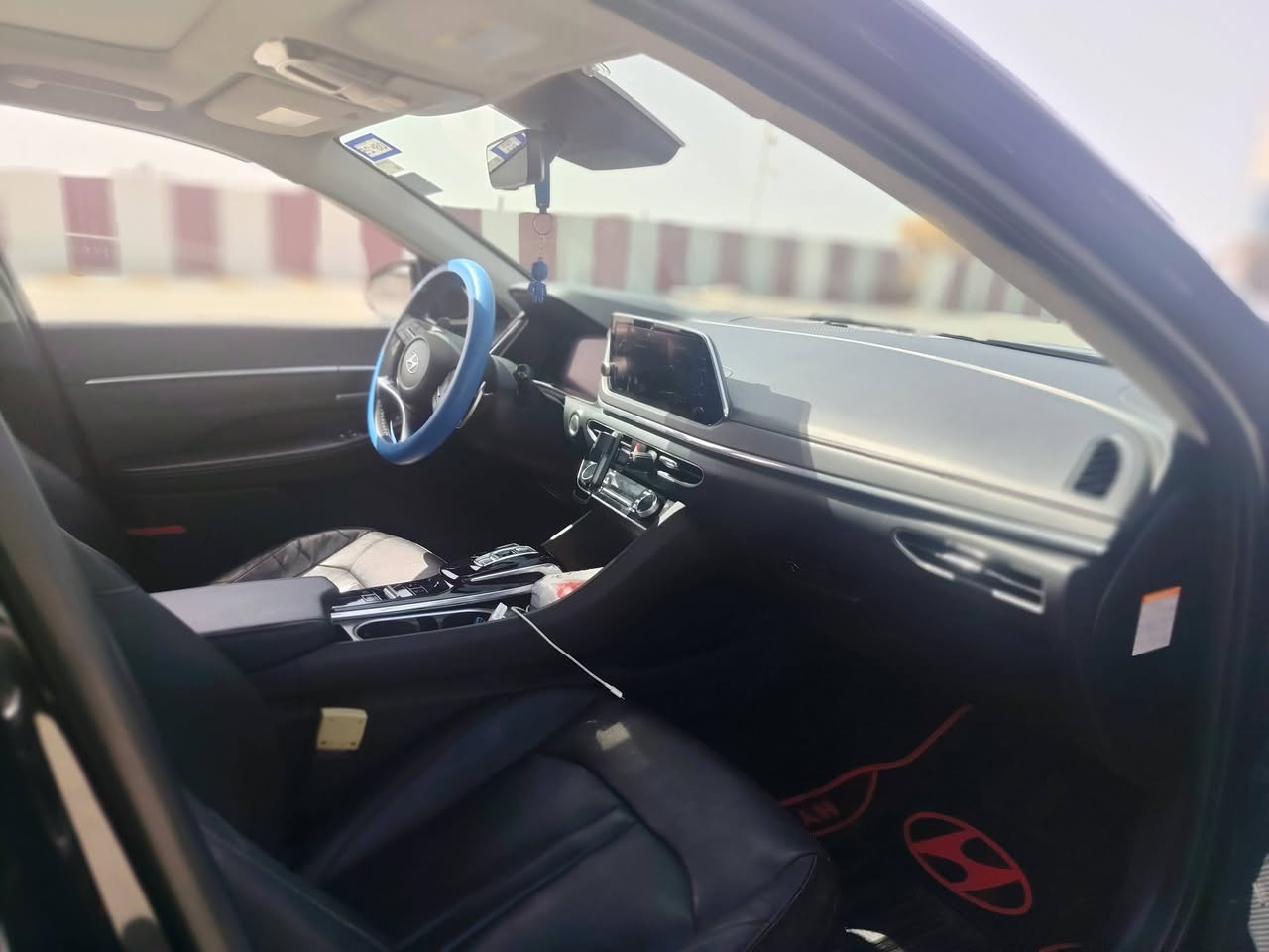 🚗 للبيع: هيونداي سوناتا 2023
📍 مكان السيارة: النجف الاشرف

📞 للتواصل: ***********

📊 المسافة المقطوعة: 55 ألف كم

🛠️ المحرك: 4 سلندر – 2000cc هايبرد HEV

⚠️ أضرار السيارة

• وارد أمريكي

• تبديل بابين فقط جهة السائق

• الدواخل سليمة

⚙️ المواصفات: ليمتد

• فتحة بانورامية

• انارة LED داخلية وخارجية

• ابواب بصمة لمس

• تشغيل عن بعد

• تحريك في البصمة

• خدمة طوارئ SOS

• مقاعد جلد تدفئة تبريد كهرباء

• ستيرن تدفئة كهربائي 

• تبريد قطعتين

• صندوق ذكي

• سايد ابريك دكمة

• اوتو هولد

• اوتو بارك

• أربع أنظمة قيادة (سبورت، ذكي، اقتصادي، ايكو)

• تحكمات ستيرن

• شفتات ستيرن

• نقطة عمياء

• تحديد مسار

• قيادة ذاتية

• لايت 4 عدسة

• 12 سماعة بوس

• كاميرات 360

• رادارات 360

• تحكم فول شاشة

. تحريك السياره  على البصمة 

📌 تفاصيل إضافية

• رقم السيارة: بغداد الدولي الجديد

• باسم المالك تحويل مباشر

• لون السيارة: أسود

• السيارة معروضة للبيع أو المراوسة حسب القناعة
