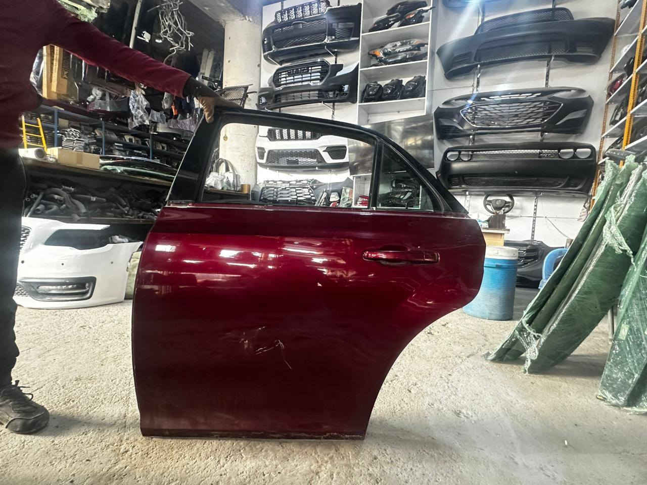 يعلن مجمع العيساوي للأدوات احتياطيه أمريكي شرط تفصيخ اصلي
عن توفر ابواب أوباما /جارجر
الوان مميزه
وعن توفر سلايد روف أوباما /جارجر /جيب
جمله الجمله مفرد سلايد روف
وعن توفر بنيد أوباما فقط 
العنوان كربلاء حي صناعي مجمع العيساوي
*********** ابوصكر
