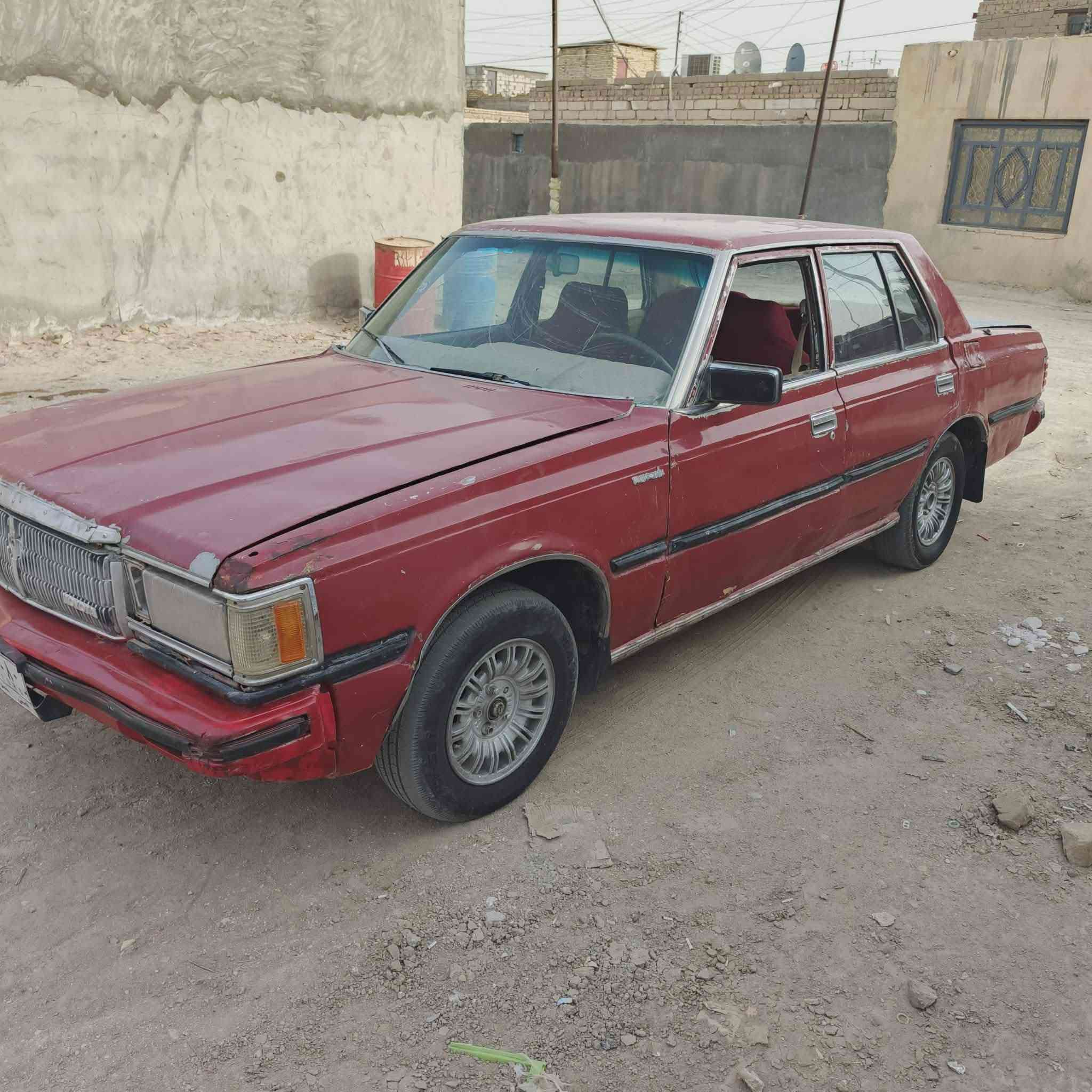 سلام عليكم سيارة سوبر للبيع كير ومكينه ثنين ونص جدد بس الكير صار بيه عطل كهربائي رقم مثنى الماني وصاحبه يريد تحويل السعر المطلوب 20وبيه مجال للطيبين العنوان الناصرية الاسكان الصناعي رقم  *********** والخاص مفتوح
