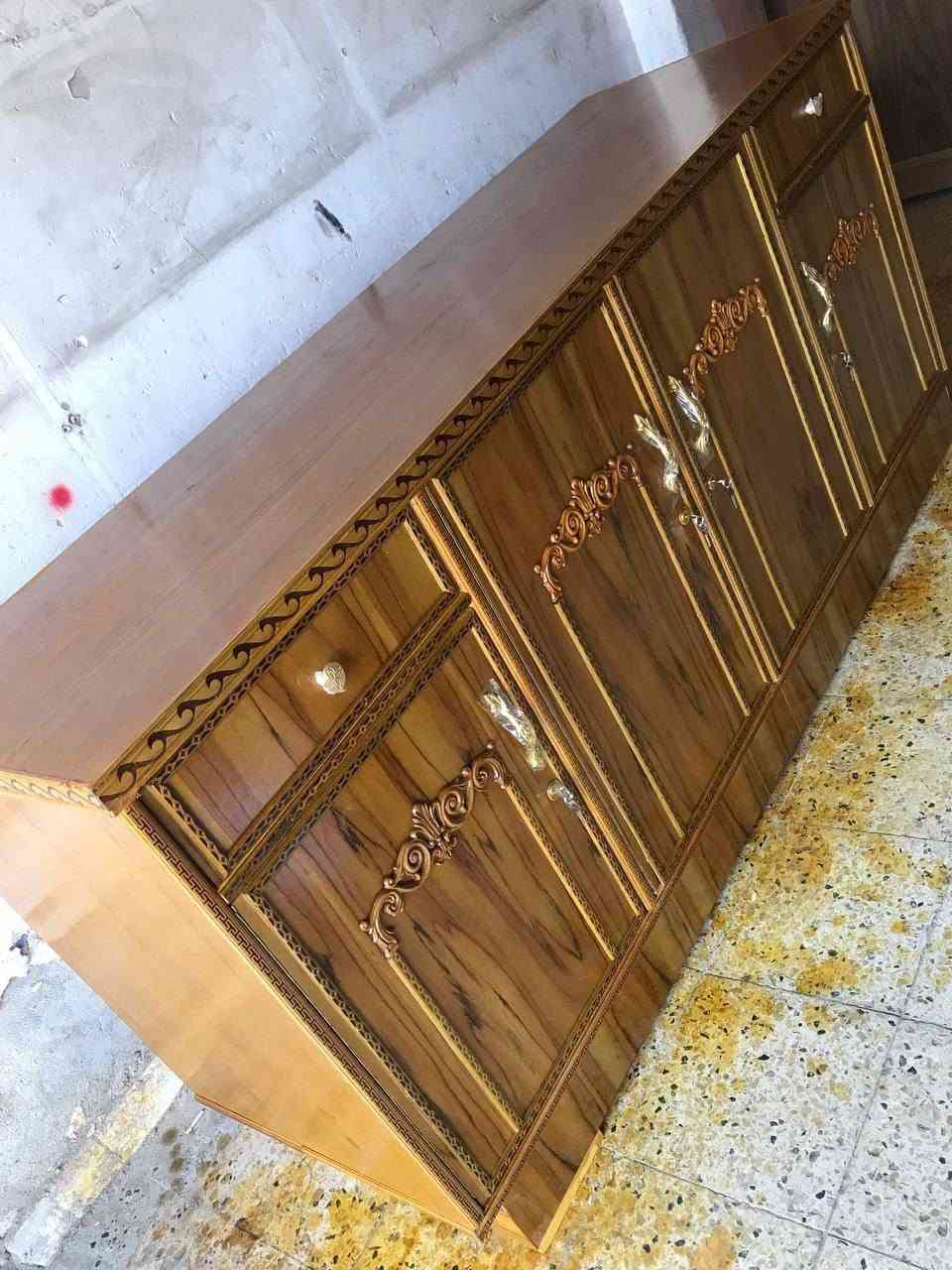 بوفيه الوجه صاج 4ملم الداخل خشب عادي القاعدة بلوك الارتفاع متر العمق شغل فوق الوسط بوفية بابين 120
كنتور صاج متوفر 🚪✨ كناتير صاج  بشغل مرتب وجودة تعيش ✨🚪
وجه 4 ملم + صاج داخل وخشب عادي
قاعدة بلوك + ظهر جرجوبة براغي 💪
✅ متوفر نوعين
▪️ ا العدل
▪️  النفخ
🚛 توصيل بغداد والمحافظات
ومتوفر جميع الأبواب وايضا متوفر بوفيات 🔥
للحجز والاستفسار راسل الصفحة 📩
ملاحظة فقط توصيل اي خدش او تلف من الشركة يرجع بدون دافع اي مبالغ 
#بغداد #المنصور #الكرادة #زيونة #العامرية #الدورة #الجادرية #الغدير #الشعب #بغداد_تسوق #ابواب_تركي #ابواب #اثاث_بغداد
بوفية 3 بوب متر وربع ب145
بوفية 3 بوب متر ونص 175
بوفية 4 بوب متر و70 ب185
بوفية 4 بوب مترين 190
بوفية 6 بوب 215
السعر مع التوصيل بغداد واطراف
بوفيه الوجه صاج 4ملم الداخل خشب عادي القاعدة بلوك الارتفاع متر العمق شغل فوق الوسط بوفية بابين 120


**إذا كنت صاحب هذا الإعلان وتريد حذفه لأي سبب، رجاءا أرسل رسالة إلى الدعم الفني**