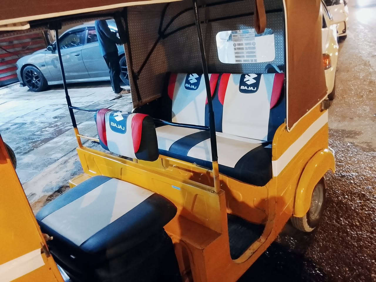 السلام عليكم شباب تيك توك للبيع موديل 20 رقم كربلاء مشروع وطني توك توك حلوه وجاهزه من كل شيء بوجهك للشارع تيك توك سعر 6500 مكينه وقير كفاله فيها لغد معمر متواجد واتساب بيها مجال ***********📞
