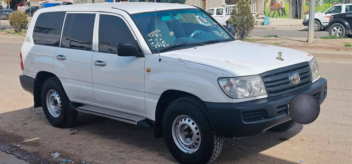 مۆنیکا2005فول عادی
تەحویل ئەسڵ

🌹سەنەوی تازەیە 🌹کارت بەنزین هەیە

حیزام بۆیاخ شوێن لەزگە 

من بە کامل ئەیفڕۆشم وەرگەڕاو نیە

مەعجونی نیە

پێش و دوای هیچی پێوەنیە

چوارتایەی لۆک

تاخم پێش و دوای لۆکک

دینارێ مەسروف نیە

ماشەڵای ئەوێ سەیارەکە 

نمونەیە ماڵی دۆستە

***********
***********

ئەدمین❤
