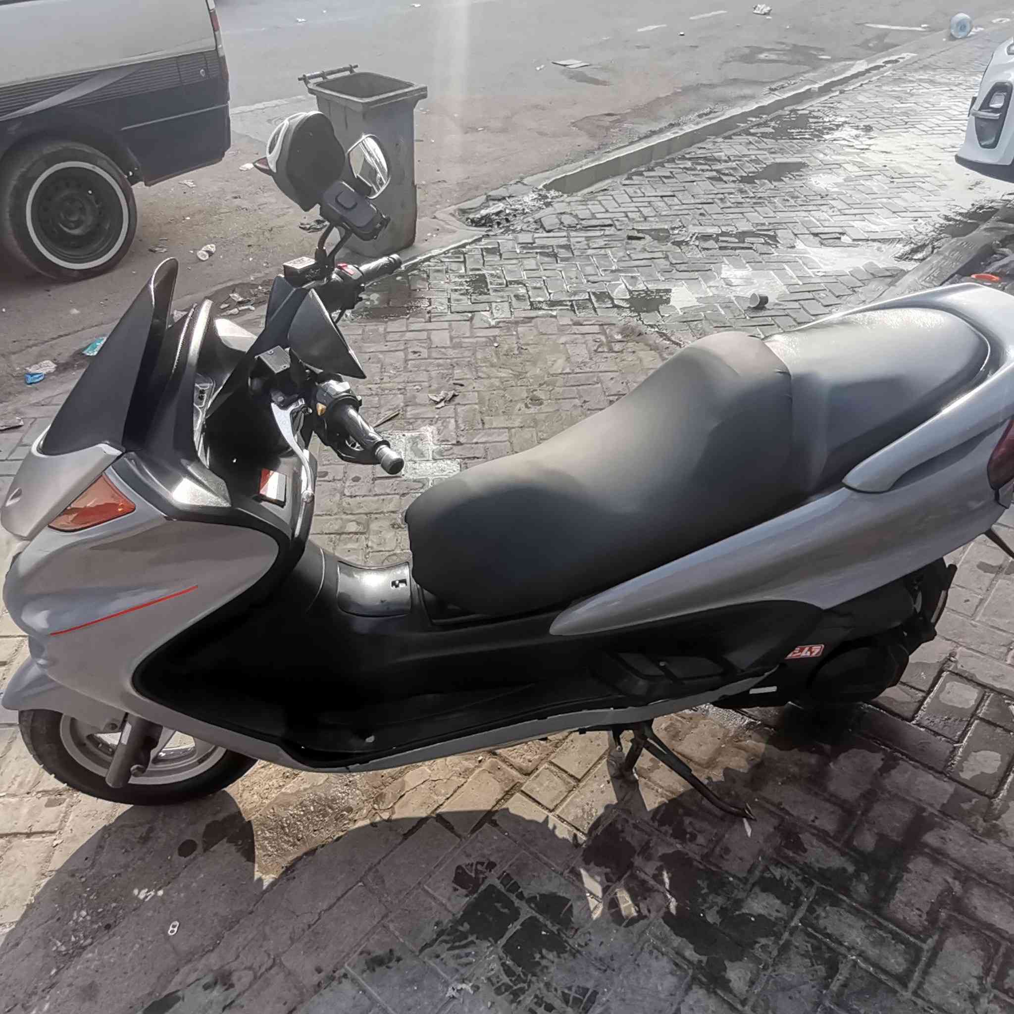 السلام عليكم
ماجستا دبل رون 160 250cc
دشبول شغال بالكامل 
راديتر 
كلجات 
دهنها امازويل 
بانزين بس محسن ادير
كشن مدوشم بالجديد
لايتات عالي ناصي
دسكات جديده
محرك ممفتوح 
دراجه خير من الله نكرة سلف بعز البرد
للبيع والسعر ع الخاص
او مراوس بفورزا نظيفه 
مكاني بغداد الاسكان


**إذا كنت صاحب هذا الإعلان وتريد حذفه لأي سبب، رجاءا أرسل رسالة إلى الدعم الفني**