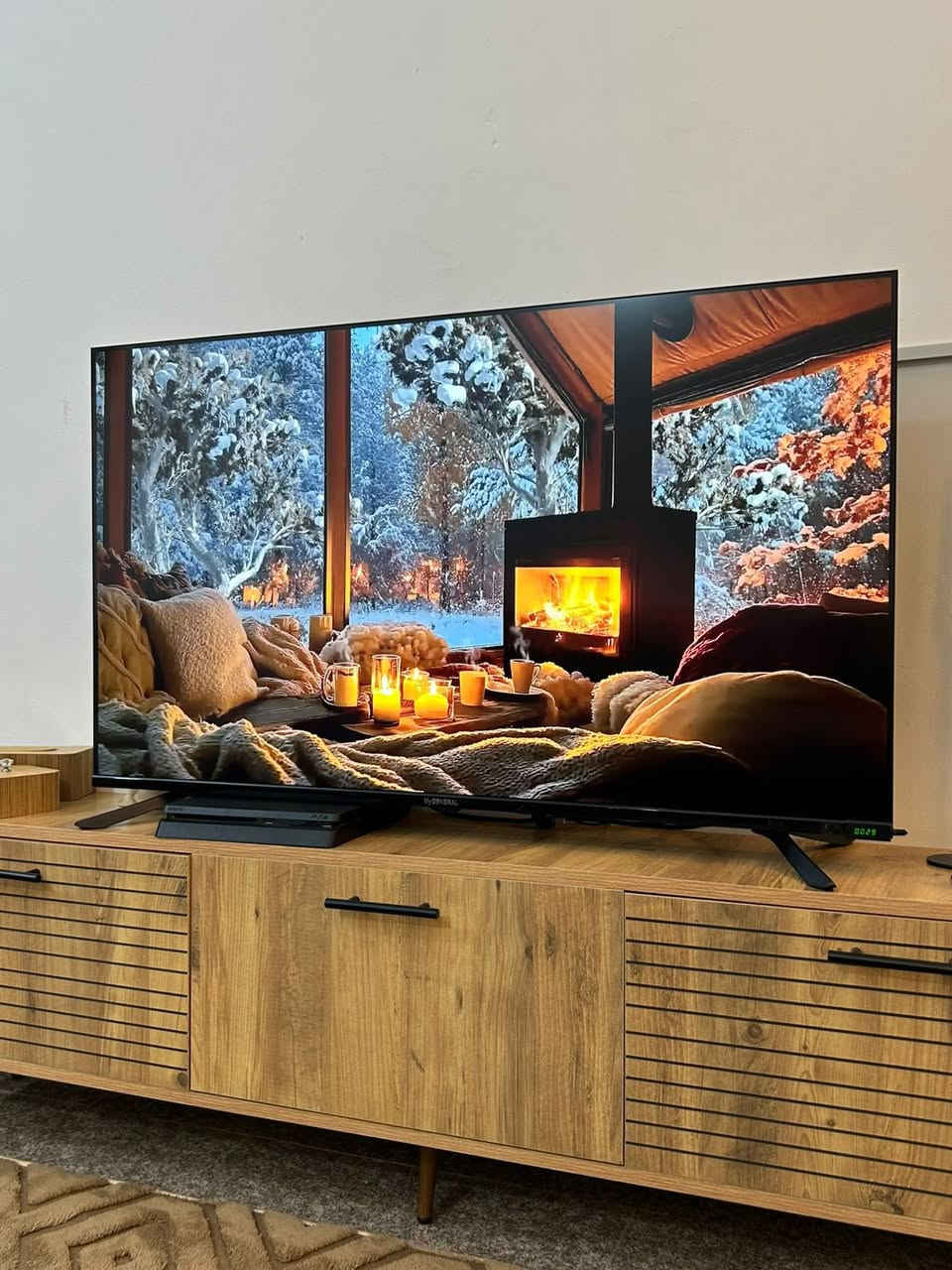 � تلفزيون MyGENERAL سمارت 50 بوصة للبيع
تلفزيون MyGENERAL
الحجم: 50 بوصة
النوع: سمارت
الحالة: نظيف وشغال 100% بدون أي مشاكل
المواصفات:

 • يدعم الإنترنت و YouTube و Netflix
 • مداخل HDMI و USB
 • صوت وصورة واضحين
 • مع الريموت الأصلي

📍 الموقع: (بغداد الاعظمية)
💰 السعر: (280 )
📞 للتواصل خاص


**إذا كنت صاحب هذا الإعلان وتريد حذفه لأي سبب، رجاءا أرسل رسالة إلى الدعم الفني**