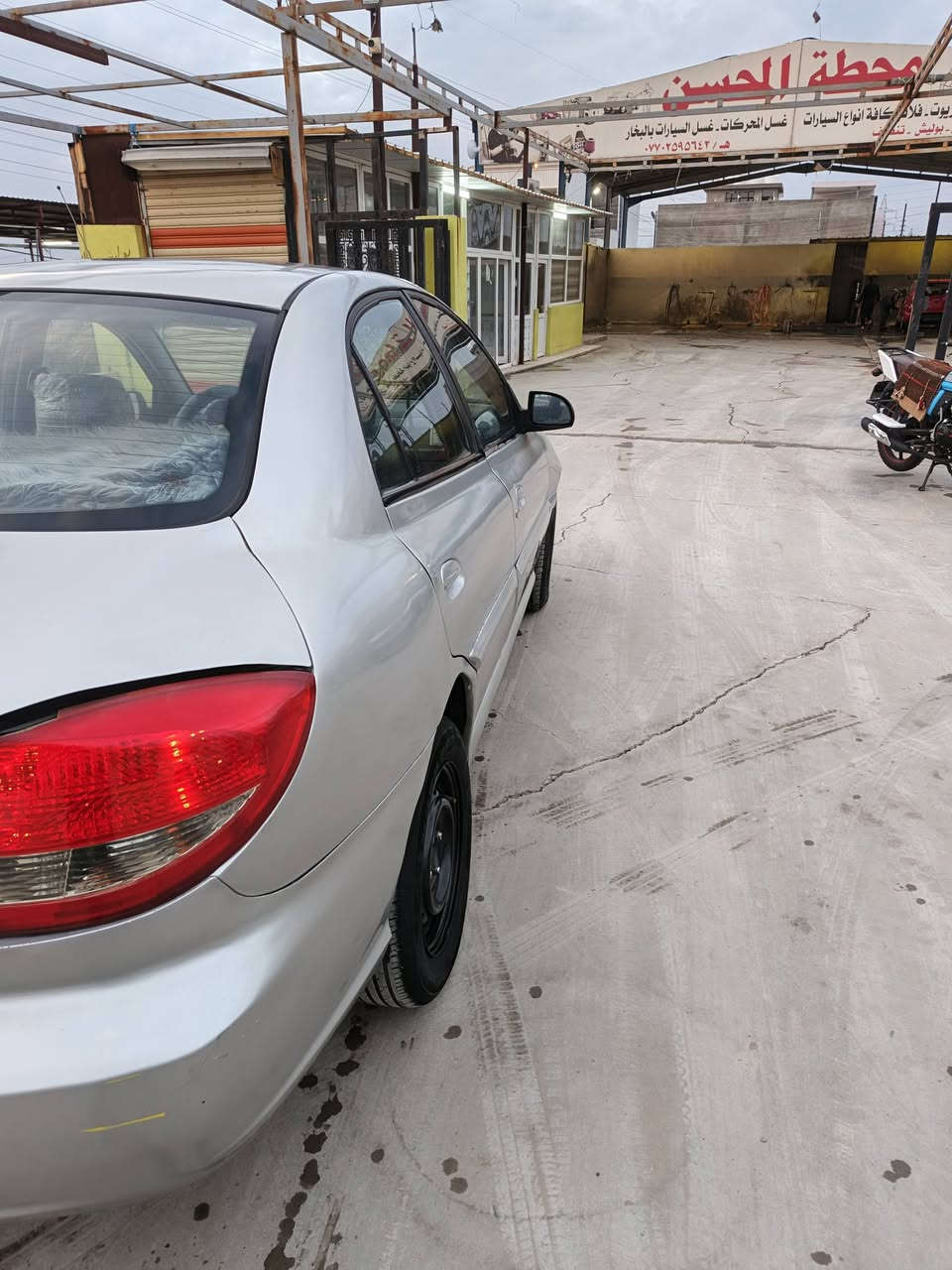 السلام عليكم
كيا ريو للبيع موديل 2003 رقم بغداد خصوصي كير أوتوماتيك
وارد أمريكي محرك 1600 
كير محرك مكفولات جدد
صدر أليوم شديته جديد أمامي خلفي 
ضرر تبديل جامرلغ
 أمامي يمين بآمريكا صبغ عام للجماليه
تخم تاير جديد من الآخر السياره ما تصرف عليها ولا دينار السنويه ٢٦ 
رقم بغداد مشروع وطني السعر 48
العنوان ديالى بعقوبة 📱 *********** تحياتي للجميع
