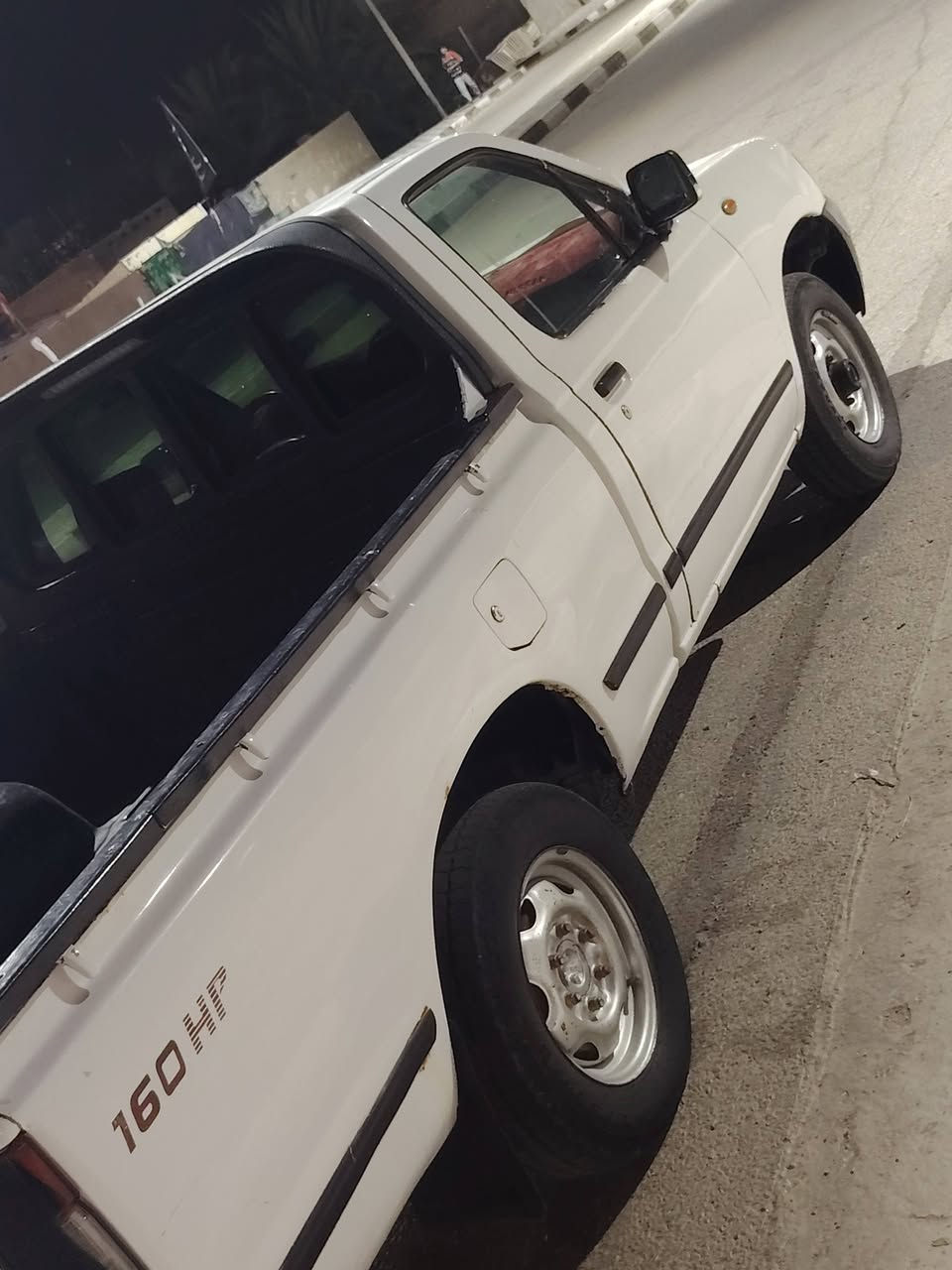سلام عليكم نيسان 2000 محدث 14 كير مكينه شرط سياره بدون خياس ولا قطره معجون سياره جهازه سعر 65 بيه مجال مكان سماوه رميثه ***********
