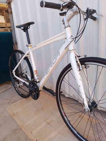 بايك C700 ترحال

نوع ميردا الماني 

حجم 28

سستم شيمانو التوس كامل 3x7

فريم المنيوم ( فافون ) بالكامل مضلع

قياس M 50 

بريكات نوع تكترو

وياله المنيوم طبقتين لتحمل الطسات والاوزان العاليه

كمبريونات خلفي وامامي سلايت 

سرط طبي ميردا مختم

سكان ورقبه مختمات ميردا 

وياله مختمه ميردا 

كله ختم واحد ما امبدل بي اي قطعه

تايرات كتان

السعر 175 الف

تواصل

***********

مكاني البصره / مقابيل سجن حمدان

