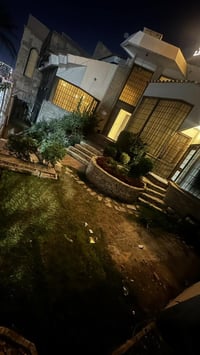 #للايجار فيلا مساحه 350 متر #اليرموك ع شارع تجاري  تصلح لكافه الاعمال ...