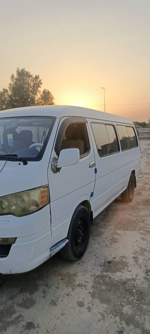 السلام عليكم،،، جنبي ناصي للبيع سيارة حلوه ونضيفه مكينه گير اكسن حداديه جديده بيه صبغ احزام رقم جديد بسمي مداور بأي وقت السعر 75 وبيه مجال،،، *********** المكان السماوه
