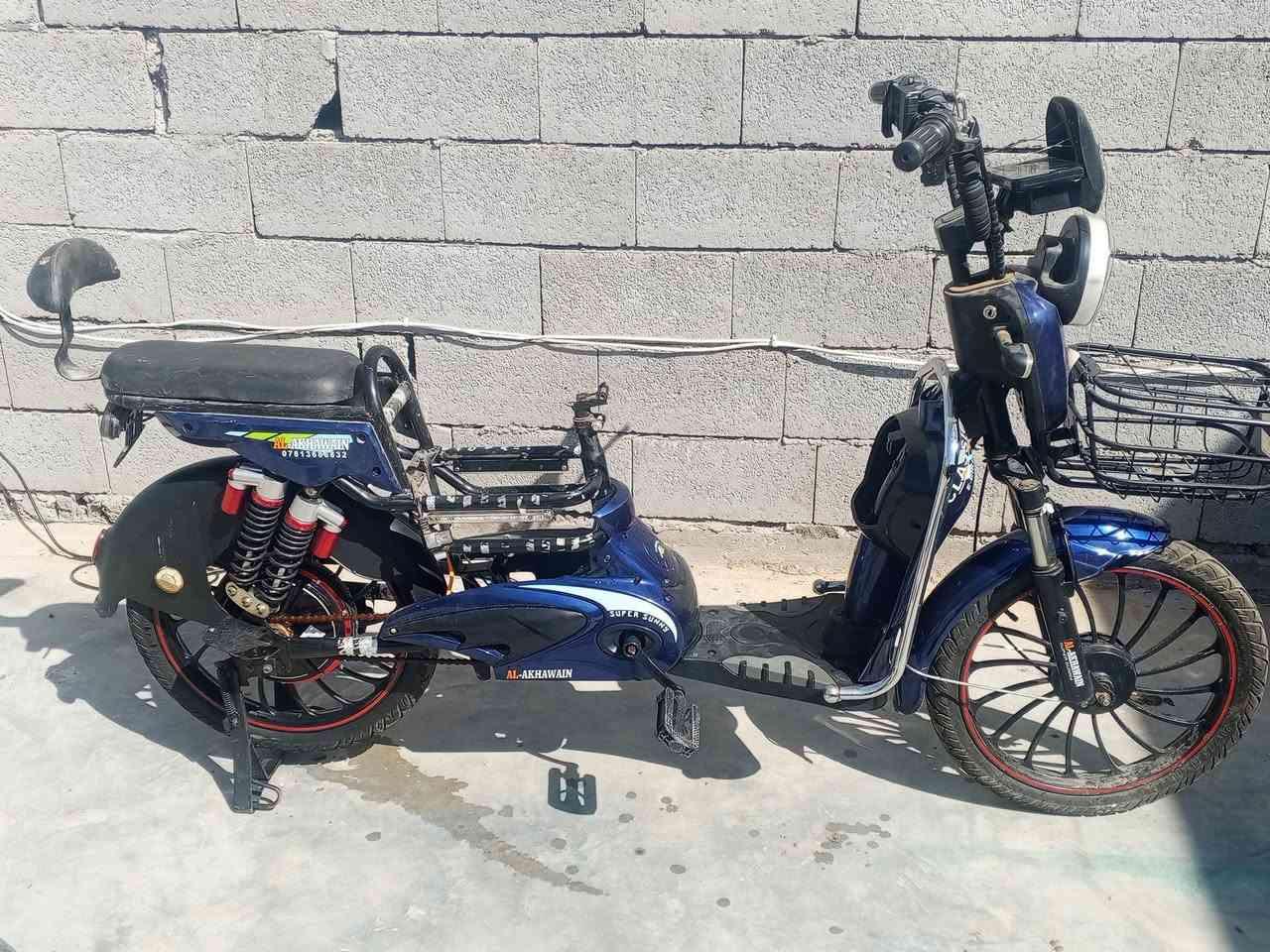 سلام عليكم متاح بايسكل شحن نضيف جدا  يحتاج فقط بطاريات
ياخذ 5 بطاريات 

يحتوي على شاحنه الخاصه 

سويج + بصمه 

حافضة البطاريات 
السعر 100 وبي مجال .

العنوان الرمادي الملعب .


**إذا كنت صاحب هذا الإعلان وتريد حذفه لأي سبب، رجاءا أرسل رسالة إلى الدعم الفني**