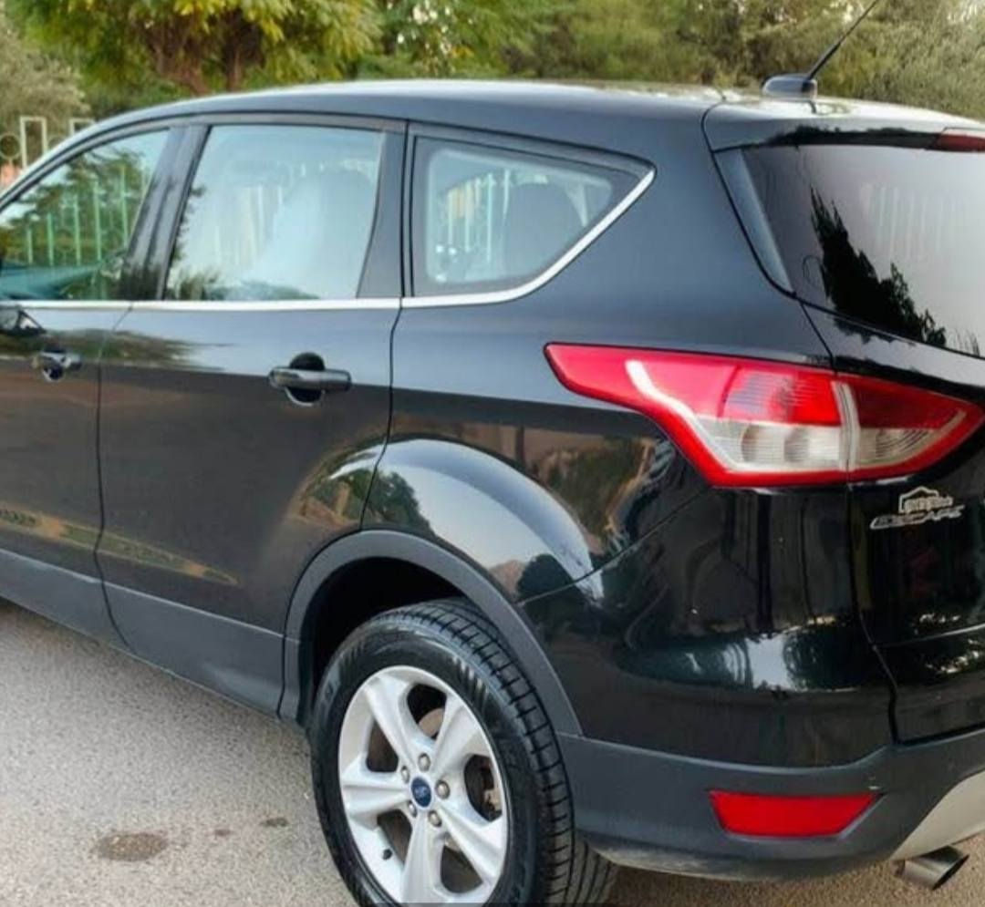 فۆرد اسکایب مۆدیل 2015 فول مواصەفات دوپارچە بۆیاغ بێناو گرتن نرخی 97گەڵاو کەمێک مەجال              *********** السليمانية, العراق
