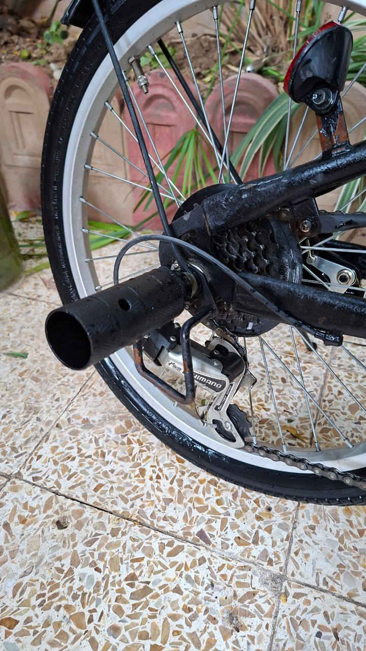 بايسكل ماركة JEEP قابل للطي
حجم 20
بريكات شغالة 
كير شغال 6 نمر 
جانب الايسر حي الصديق 
السعر 100 وبي مجال


**إذا كنت صاحب هذا الإعلان وتريد حذفه لأي سبب، رجاءا أرسل رسالة إلى الدعم الفني**