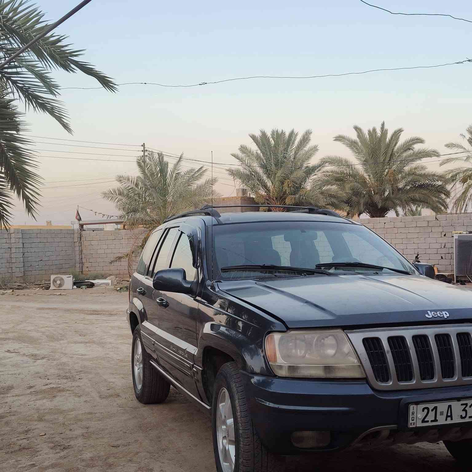 جيب موديل 2000
فور ويل سته سلندر
بيه بنيد صبغ اثر جراد
مكاني ذي قار شطره 
جاهزه 
‏‪***********‬‏

