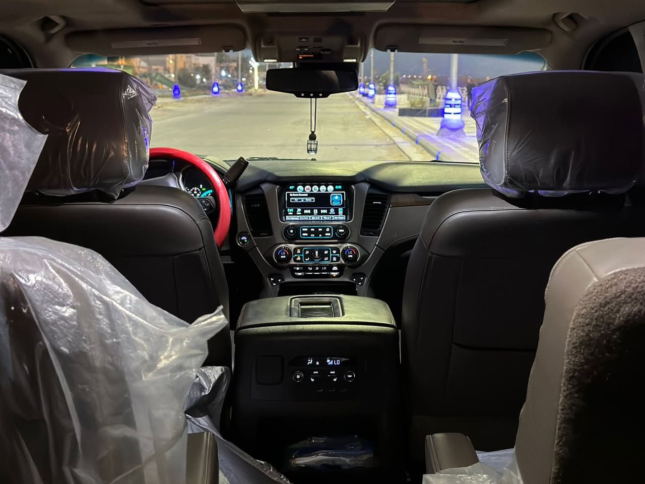 السلام عليكم للبيع او المراوس حسب القناعة
يوكن دينالي 2018 
مكينه 6200
كير 10 نمر 
فول مواصفات 
دوس كهرباء 
شحن لاسلكي 
تدفئه تبريد بالكشنات 
جنطة كهرباء + فتح بالقدم 
كشنات منفصل 
بدون ايرباك بجم كبس 
حادث امريكا موضح بالصور بس قبق الجنطة مبدل اصلي نفس اللون 
السعر 320 وبيها مجال بسيط 
للأستفسار 
***********
