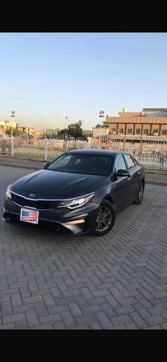 السلام عليكم اخوان للبيع فقط او مراوس سبورتج 

السعر 143
وبي مجال بسيط

كيا اوبتما موديل 2020 وارد امريكي  ضرر جاملغ فقط صبغ 

مواصفاتها. 
حساسات
شاشه نفكيشن
تبريد قطعتين
وبعد بيهه مواصفات 
رقم شمالي تحويل او وكاله 
مكان سياره بغداد الطوبجي
***********
