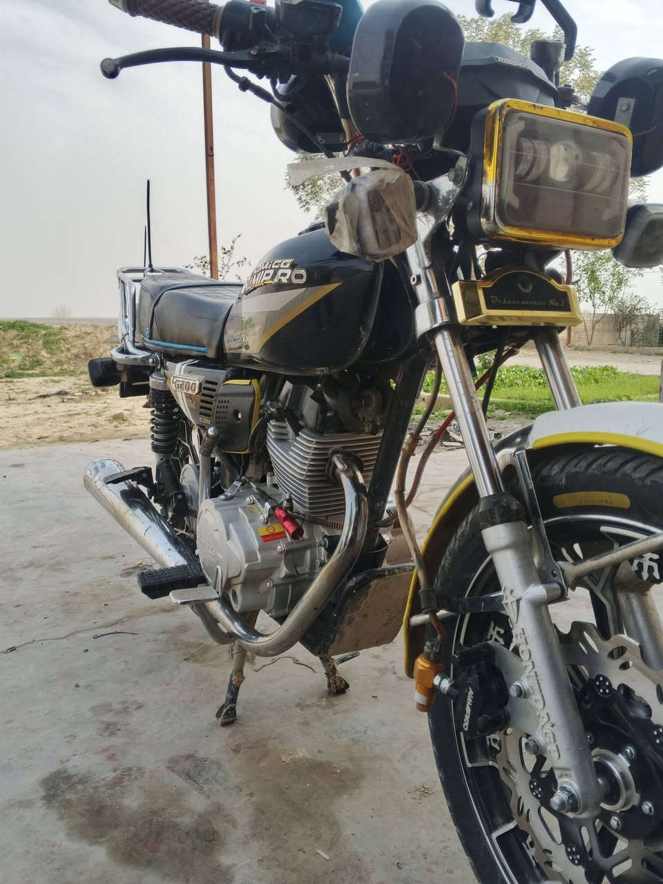 للبيع 25 كامل بصمه شاشه كله شغال مكينه شرط ما مفتوح 750 بيه مجال قليل. مكانه جلولاء قريت مرجانه رقم ***********
