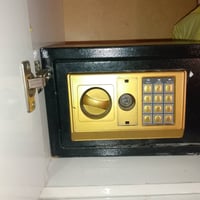 قاصه للبيع سعرها25مكاني بغداد ‏‪07739145419‬‏