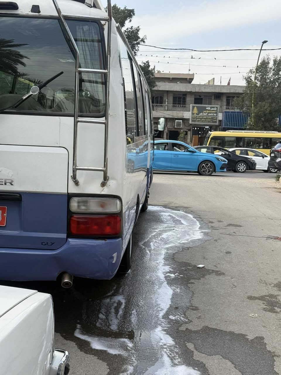 ٢٠٠١ للبيع 
***********
