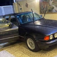 اسلام عليكم BMW موديل ٩١ لون اسود كذابي  الحجم ٧٣٥    حجم المكينة ٦ سل...