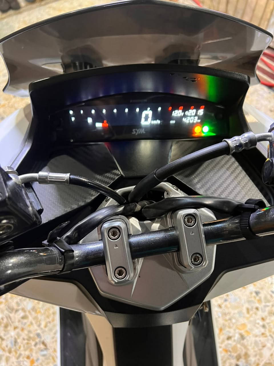 سلام عليكم شباب  سيام كوري ماشية 4 الاف دراجه جدييييده لوك رقم بغداد انكليزي تحويل ثاني يوم السعر 33 ورقة عنوان شارع فلسطين 
تواصل واتساب 
***********
