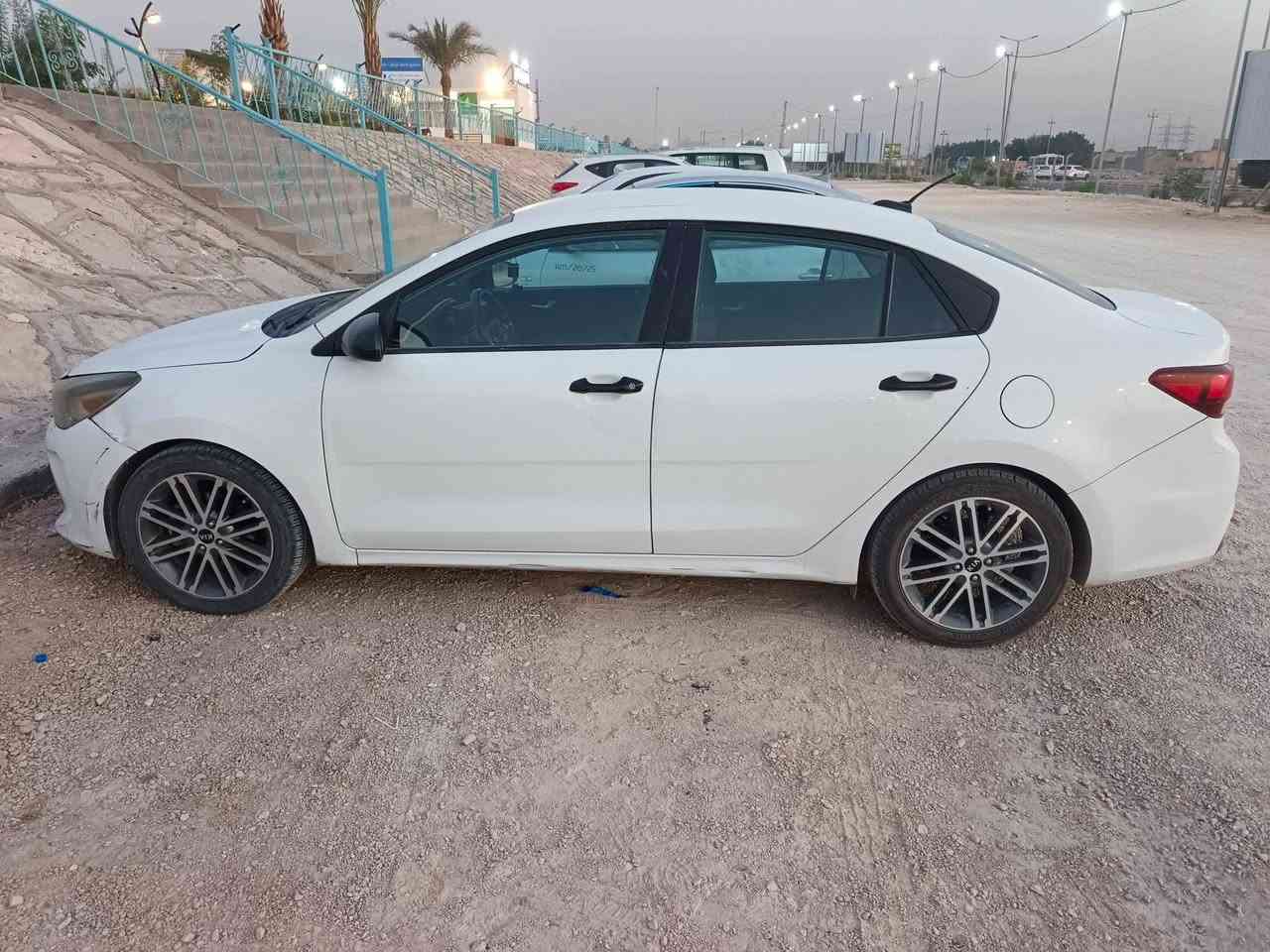 بي مجال #السعر 105
عليها غرامات 3 اوراق

ينزلن من سعرها

السلام عليكم
كيا ريو 2018 
رقم بغداد
محرك 1600 GDI
وارد امريكي
بيها ضربة بالجاملغ مصلح بأمريكا وبيها بارد بالباب وضربة خفيفة بالايت الامامي
كلها موضحة بالصور

تدفئة تبريد شغالات 
سيارة موظفين من البيت للدوام
سيارة نظيفة ما متعوبة

***********
مكان السيارة نجف
راعيها بغداد
