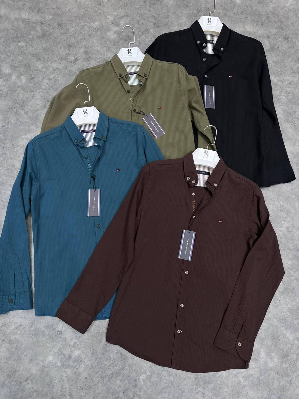 🔥 عرض مميز على القمصان الرجالية 🔥
قمصان خامة مرتبة وثقيلة 👌
موديل أنيق يلبس سبورت ورسمي ✨
قماش مريح وناعم مناسب لكل الأوقات 👔
📏 المقاسات متوفرة
💰 السعر مناسب للجميع
📩 للحجز والاستفسار راسلنا خاص
الكمية محدودة لا يفوتك العرض 😉
موقع:كوت سوق رؤوف 
توصيل جميع محافظات العراق


**إذا كنت صاحب هذا الإعلان وتريد حذفه لأي سبب، رجاءا أرسل رسالة إلى الدعم الفني**