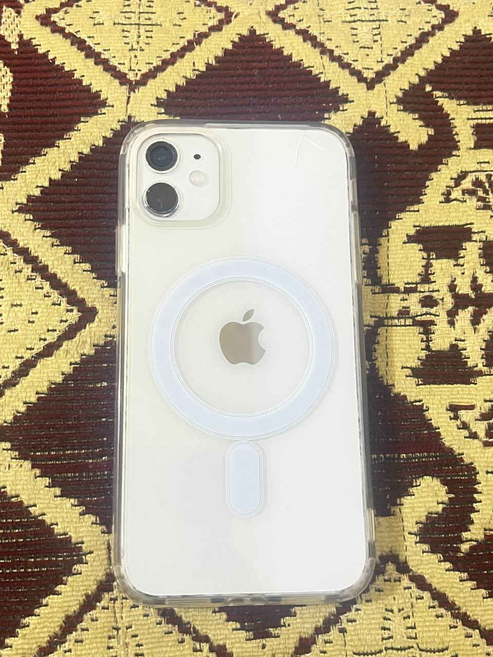 السلام عليكم ايفون 11 العادي للبيع ذاكرة 128 - بطارية 70 صرفها حلو - نموذج M شرق اوسط دبل سيم كارت  

جهاز مكفول فقط مبدل شاشة اصلية - فيس ايدي شغال كلشي شغال 
والعدسة مال كامرة الفوك طاحت فقط لا ماثرة ع تصوير ولا شي وتتبدل ب 3 الاف دينار فقط 

باقي جهاز كفالة 

سعرة 160 الف وبي مجال للشراي مستعجل ع بيع 

*********** واتساب مكاني البصرة الزبير
