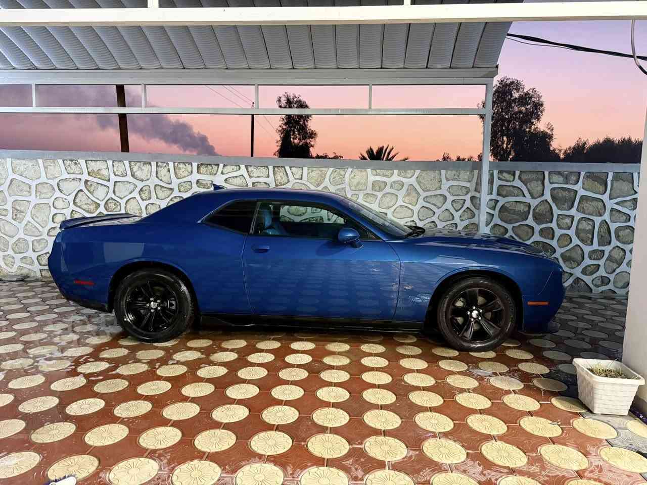 تشالنجر 2022
رقم سليمانية وكالة وتحويل
السياره صافية ونظيفة حيل
شاشة كبيرة 
كار بلي 
كشن السائق كهرباي 
تدفئة كشنات
تدفئة ستيرن
غرفة كنتار شغل درجة اولى 
ايرباك دركة ودشبول راجع سستم
حادثها حلو  ربع البنيد مصبوغ والجاملغ مبدل
السيارة حلوه وبالعافية ع ياخذها 
سعرها 198 وبيها مجال 
مكان السيارة نجف 
***********
