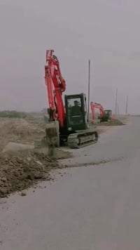 حفارة 75كسر جب للبيع 2019 مرقمه بغداد الاستفسار اتصل 07816365860