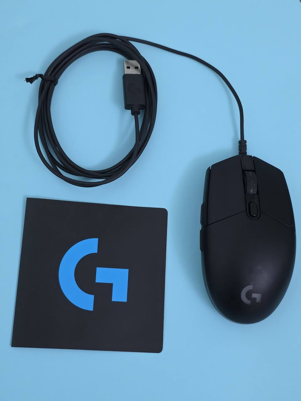 ماوس Logitech G102
* الحالة: استخدام شخصي خفيف
* الملحقات: الكارتونة الأصلية موجودة
*الدقة:  8,000 DP
*السعر: [20] ألف
مكان: بغداد/ الكرخ 2 - لا يوجد توصيل


**إذا كنت صاحب هذا الإعلان وتريد حذفه لأي سبب، رجاءا أرسل رسالة إلى الدعم الفني**