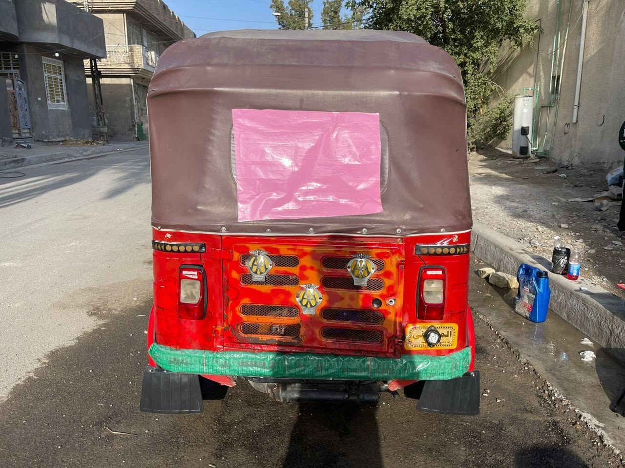 السلام عليكم تكتك جديده ونضيفه كشر ومكينه تجي وشوف بعينك خياس مابيها ابدد تاخذها كبل تطلع بيها مابيها نقوصات اوراق ضايعه باسمي اتكفل عشائر وقانون مكاتبه اسويلك وبدل ضايع كامله مكمله السعر 3800. وبيها مجال بغداد مدينه للصدر ***********
