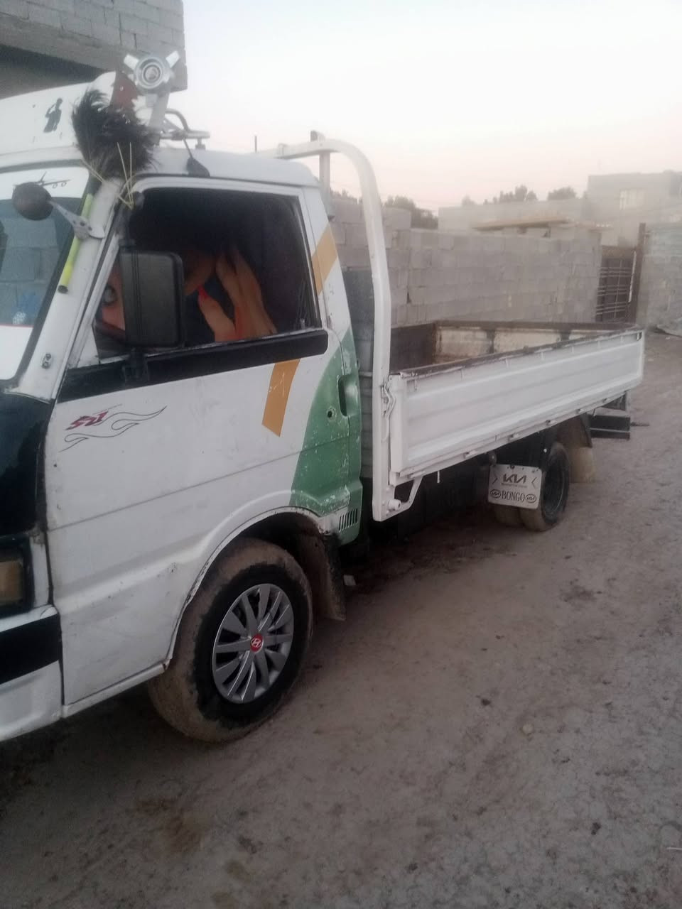 سلام عليكم كيه بنكو ٩٤ بغداد انكليزي مداور ثاني يوم رقم صاحبه السيارة ***********
