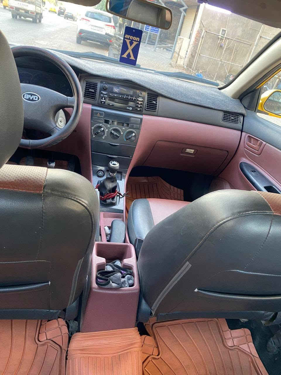 السلام عليكم BYD ٢٠١٩ ماشية ١١٤ داخل جلد احمر واسود بسمي السغر المطلوب ٦٦ تبريد شغال للاستفسار ***********
