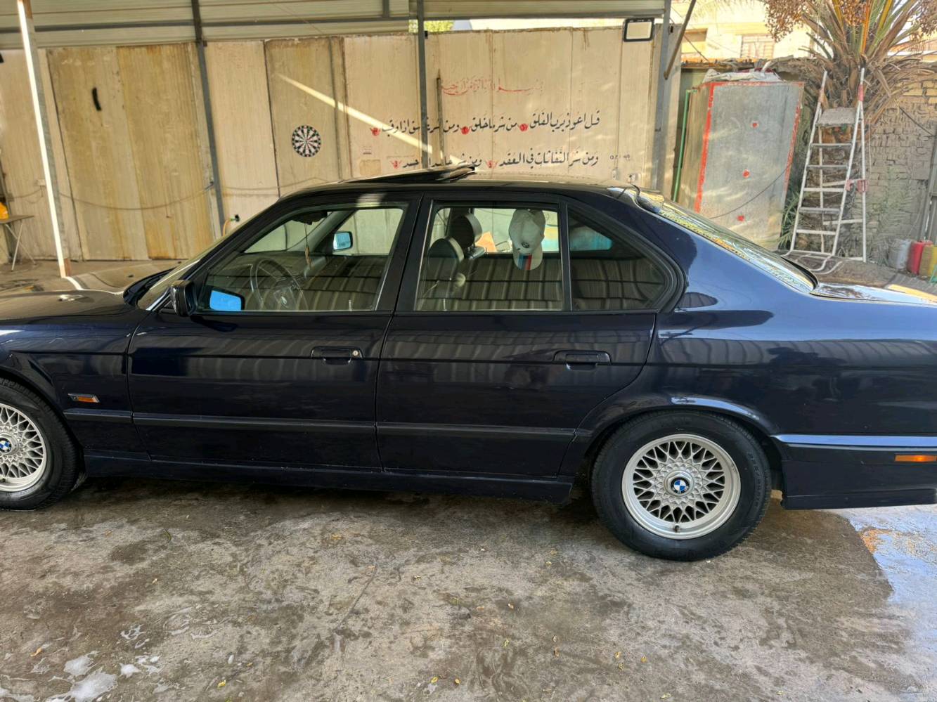 BMW540
فول مواصفات رقم مميز برده كامره تلفزيون 