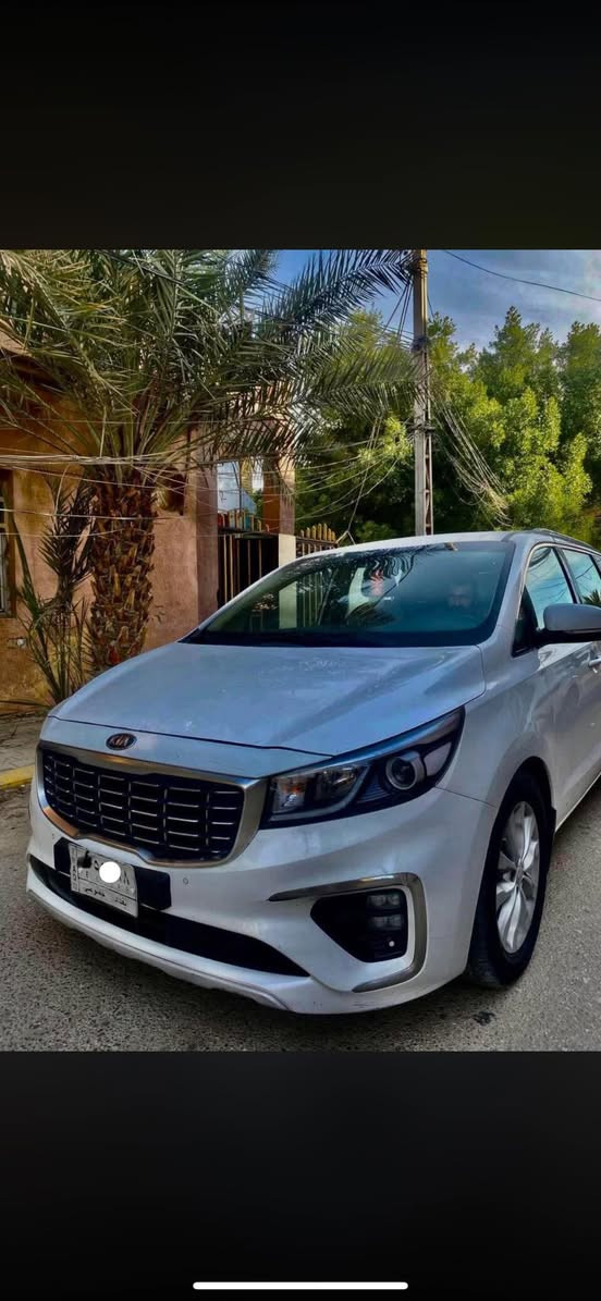 سلام عليكم
كيا كرنفال 2017 خليجي 
شاشه كبيره 
بانزين 3.5
بصمه 
ويل كروم
كشنات جلد مغلف امارتي اصلي 
رقم بغداد خصوصي
تحكم ستيرن 
اشاير مري
وباقي المواصفات 
سياره بيها 
بيها بنيد مبدل   وباب الصدر كارت    جاملغ الخلفي صبغ 
مكان نجف الاشرف 
السعر 200 وبيها مجال 
للتواصل  ***********
