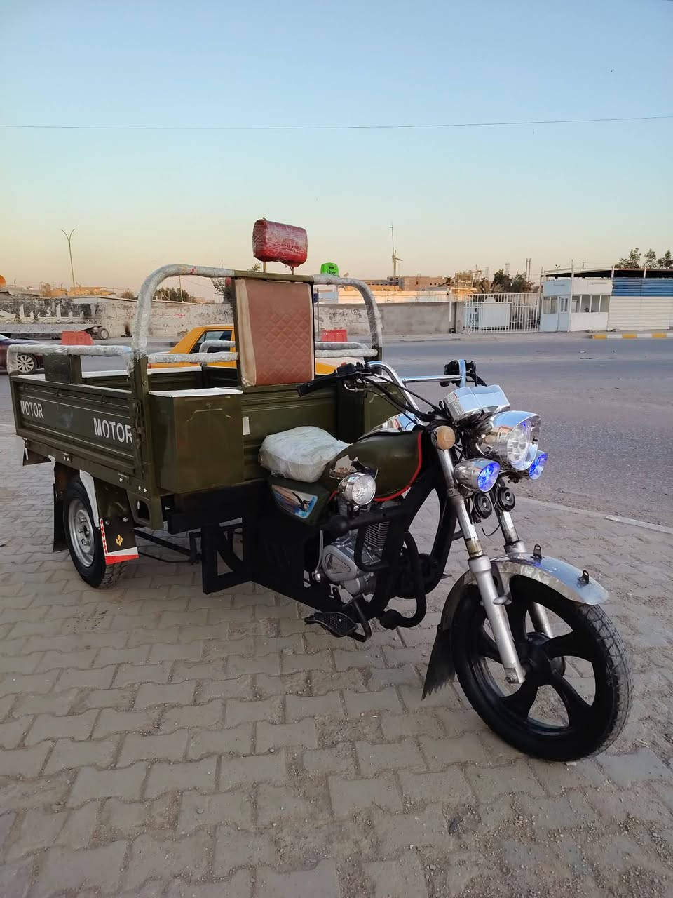 سلام عليكم ستوته جمره رقم ابيض وسنويه ألماني مداورهه ثاني يوم سنويه نافذه لل2030 مديل 2018 وبيهه محرك 2023 شاصيهه وركبتهه مكفولات كفالة عامه لا لحيم ولامعجون بيهه تخم تاير جوبلس جديد كهربائيات كلهه جدد وشغاله دبلات شغاله نكره سلف ستوته مصبوغه للجماليه نضافتهه نفس البصوره مكانهه بديوانيه تفاصيل أكثر اتصل خاص ماجاوب ***********
