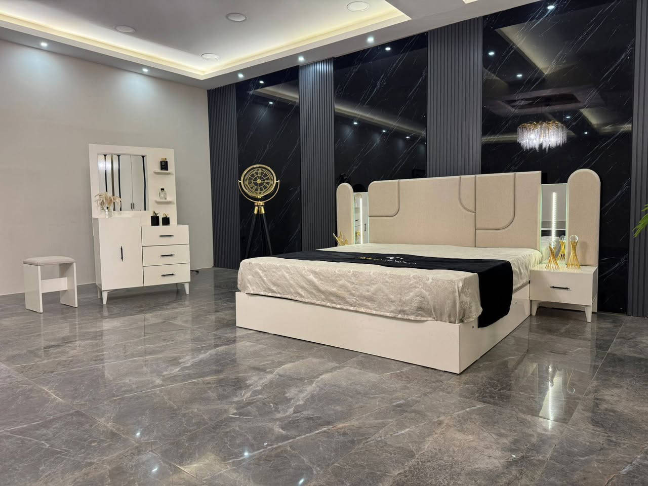 *موديل    سفير      المودرن*

*7 قطع*.    *كنتور مع الملحق 3م*

*2- برغي وچوي حديد*
  
*سرير مخزن جك*

*5- شغل درجه اولى*
  

توصيل بغداد 
اطراف  
محافظات 
# للطلب والتواصل مراسلة بريد الصفحة & تتوفر خدمة توصيل لجميع محافظات العراق.


**إذا كنت صاحب هذا الإعلان وتريد حذفه لأي سبب، رجاءا أرسل رسالة إلى الدعم الفني**