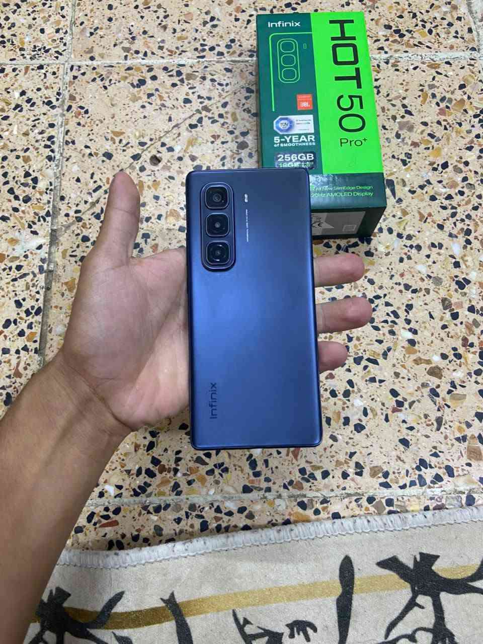 سلام عليكم جهاز انفنكس هوت 50برو.جاهز ملحقلته شاحنه وسماعت وكفر جهاز جديد سعر 175 وبي مجال او مراوس بايفون *********** بس وتساب او ماسنجر

