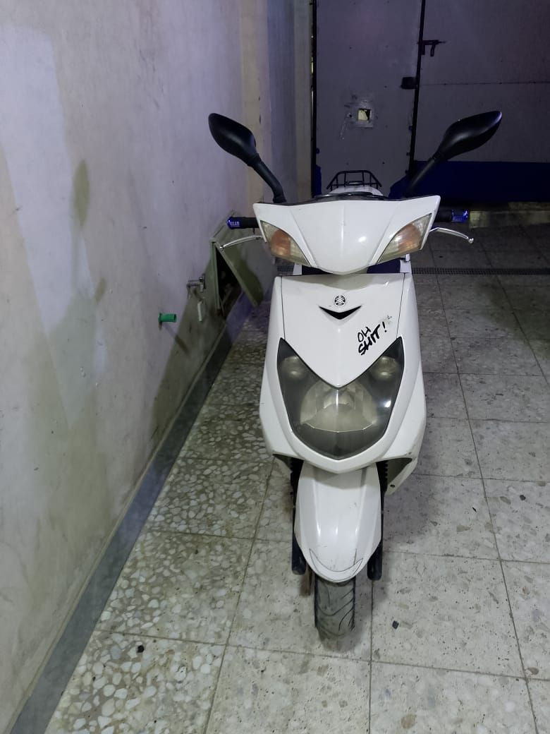 دراجه سكنس فحل ابلاديه ابلاديه مكفوله كفاله عامه مكينتها حيل ناعمه سلف هندر كهربائيات كلها شغاله اوراقها كامله السعر 600 العنوان الشعب التلفون ***********
