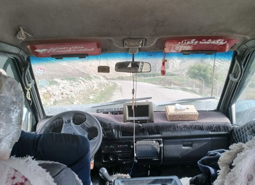 هۆندا بۆ فرۆشتن 
ئارم پلاستیک سلێمانی و سەنەوی وەکالەی لەگەڵە.
مەکینەی ئونجی کۆنەکان 
دەرگای کارەبایی.
کۆشین فارە.
دەرگای قوفل مەرکەزی.
سەیارەیەکی زۆر توندوو تۆڵە بێ تەقەو ڕەقە.
شوێن کەلار
***********

