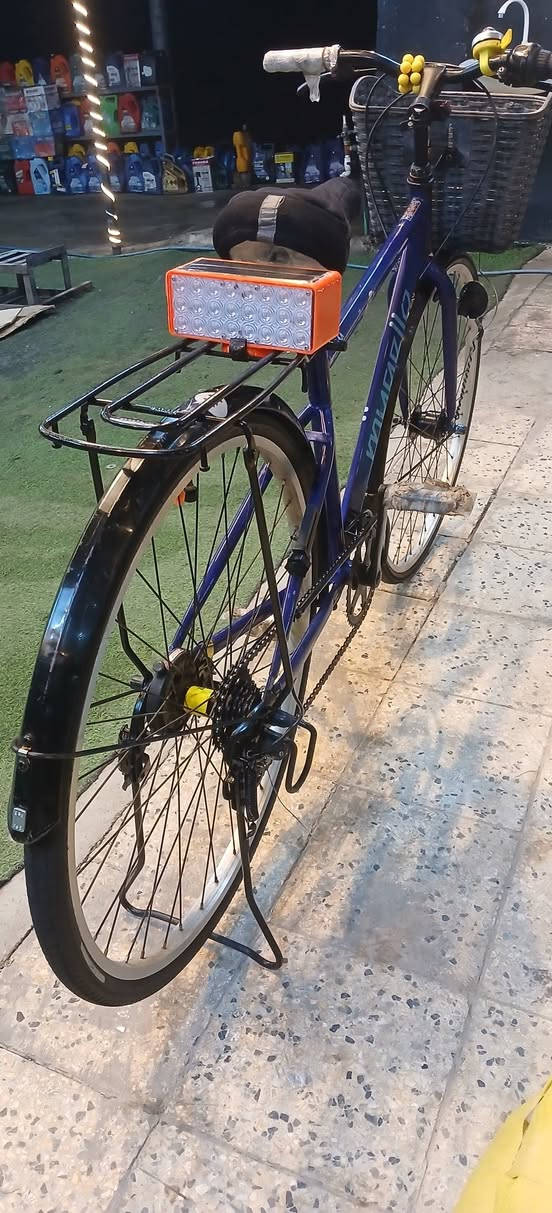 السلام عليكم عندي باكر للبيع حازم 27 موديل 2021 جديد حساس وقير مكاني بالموصل ***********
